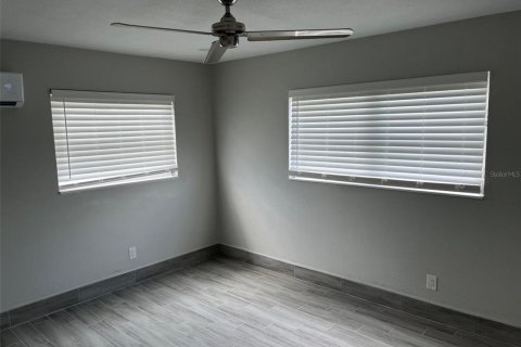 Apartamento en alquiler en Saint Pete Beach, Florida, 2 dormitorios, 69.68 m2 № 1724316 - foto 11