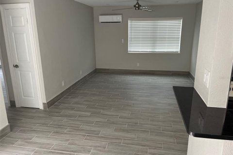 Apartamento en alquiler en Saint Pete Beach, Florida, 2 dormitorios, 69.68 m2 № 1724316 - foto 7