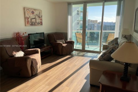 Снять в аренду кондоминиум в Лодердейл-бай-те-Си, Флорида 1 спальня, 75.44м2, № 1991265 - фото 24