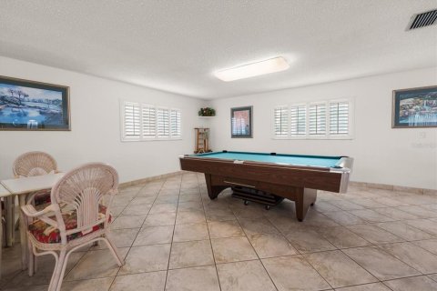 Condo in Belleair Bluffs, Florida, 2 bedrooms № 2354175 - photo 30