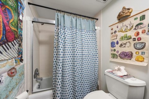 Condo in Belleair Bluffs, Florida, 2 bedrooms № 2354175 - photo 15