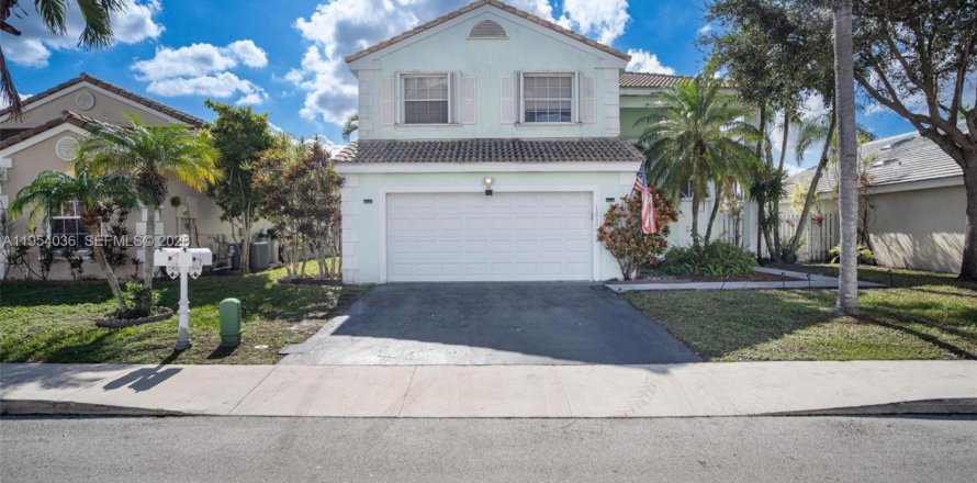 Villa ou maison à Davie, Floride 3 chambres, 167.32 m2 № 2008949