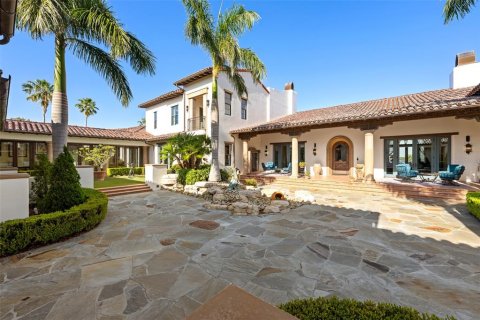 House in Thonotosassa, Florida 6 bedrooms, 2352.38 sq.m. № 1656723 - photo 9