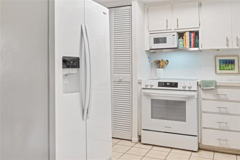 Villa ou maison à vendre à Seminole, Floride: 3 chambres, 113.62 m2 № 1914349 - photo 17