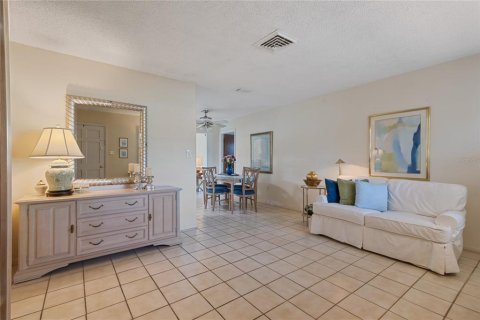 Casa en venta en Seminole, Florida, 3 dormitorios, 113.62 m2 № 1914349 - foto 14