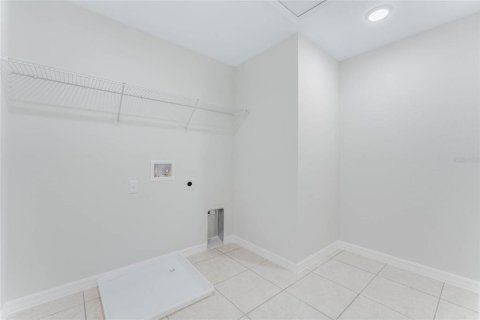 House in West Melbourne, Florida 5 bedrooms, 265.33 sq.m. № 1886017 - photo 26