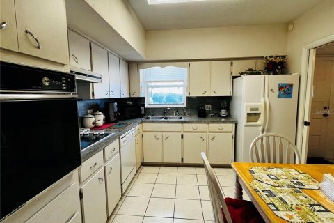 Copropriété à louer à Clearwater, Floride: 2 chambres, 130.06 m2 № 2156964 - photo 3