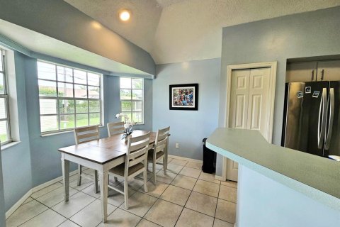 Villa ou maison à vendre à Port St. Lucie, Floride: 3 chambres, 129.13 m2 № 2085196 - photo 6