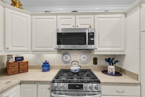 Casa en venta en The Villages, Florida, 3 dormitorios, 181.9 m2 № 1908135 - foto 17