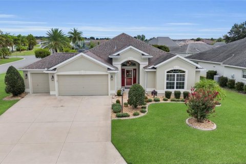 Casa en venta en The Villages, Florida, 3 dormitorios, 181.9 m2 № 1908135 - foto 1