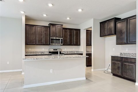 House in Riverview, Florida 4 bedrooms, 312.34 sq.m. № 2150437 - photo 23