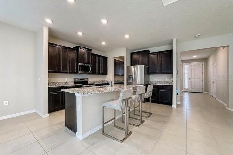 House in Riverview, Florida 4 bedrooms, 312.34 sq.m. № 2150437 - photo 4
