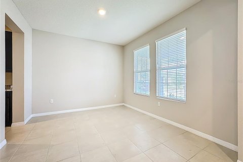 House in Riverview, Florida 4 bedrooms, 312.34 sq.m. № 2150437 - photo 13