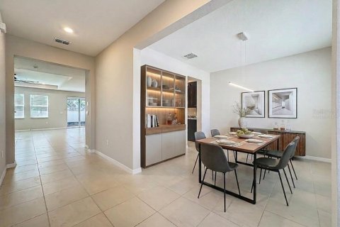 House in Riverview, Florida 4 bedrooms, 312.34 sq.m. № 2150437 - photo 5
