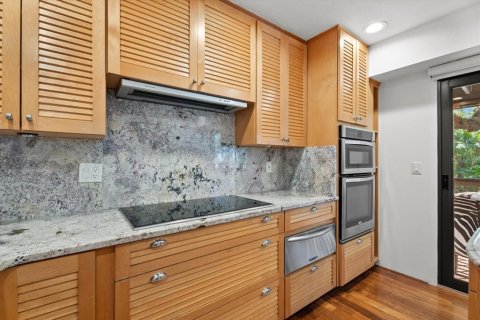 Condo in Sarasota, Florida, 3 bedrooms № 2405691 - photo 10