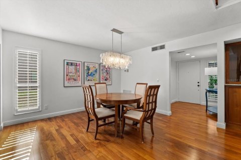 Condo in Sarasota, Florida, 3 bedrooms № 2405691 - photo 16
