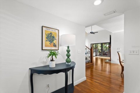 Condo in Sarasota, Florida, 3 bedrooms № 2405691 - photo 2