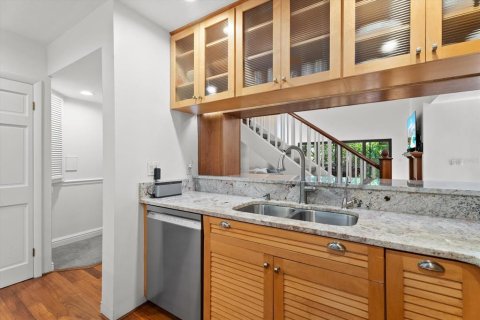 Condo in Sarasota, Florida, 3 bedrooms № 2405691 - photo 11