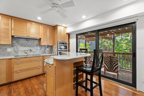Condo in Sarasota, Florida, 3 bedrooms № 2405691 - photo 8