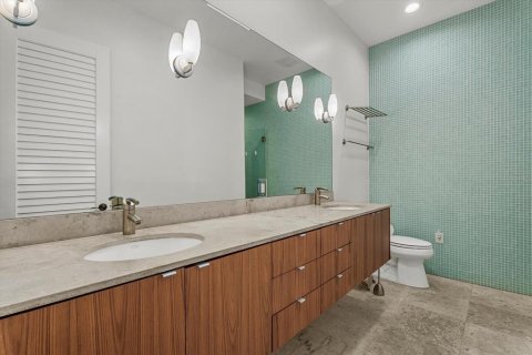 Condo in Sarasota, Florida, 3 bedrooms № 2405691 - photo 25