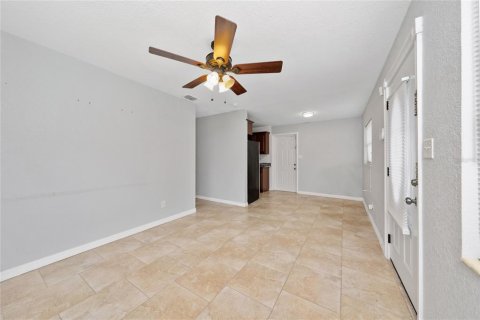 Casa en venta en Orlando, Florida, 4 dormitorios, 96.99 m2 № 2385921 - foto 20