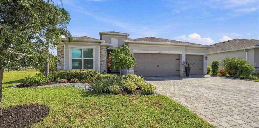 Villa ou maison à Englewood, Floride 4 chambres, 208.01 m2 № 2361099