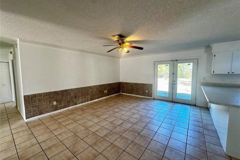 Villa ou maison à louer à Ocala, Floride: 3 chambres, 146.04 m2 № 2151067 - photo 14