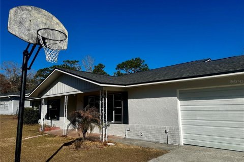 Villa ou maison à louer à Ocala, Floride: 3 chambres, 146.04 m2 № 2151067 - photo 2