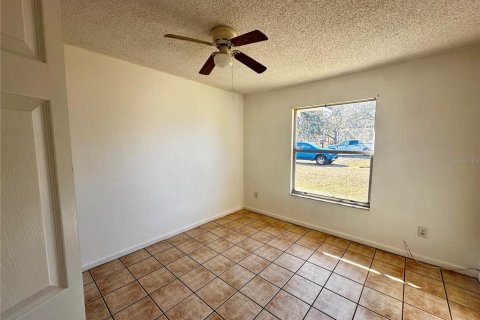 Villa ou maison à louer à Ocala, Floride: 3 chambres, 146.04 m2 № 2151067 - photo 17
