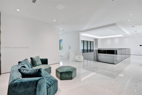House in Southwest Ranches, Florida 6 bedrooms, 754.37 sq.m. № 1689311 - photo 20