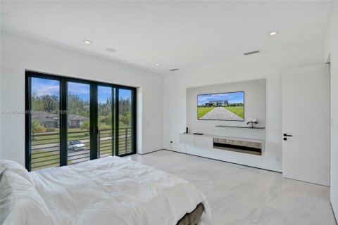 House in Southwest Ranches, Florida 6 bedrooms, 754.37 sq.m. № 1689311 - photo 25