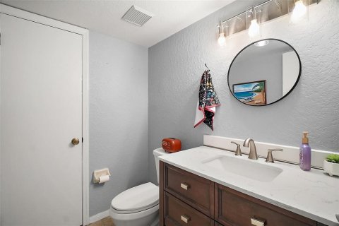 House in Mount Dora, Florida 5 bedrooms, 236.16 sq.m. № 1796804 - photo 13