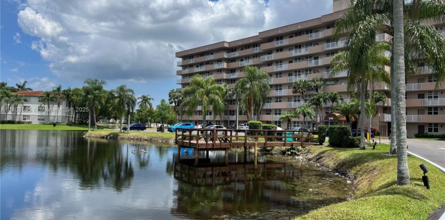 Condo in Plantation, Florida, 2 bedrooms  № 1875494