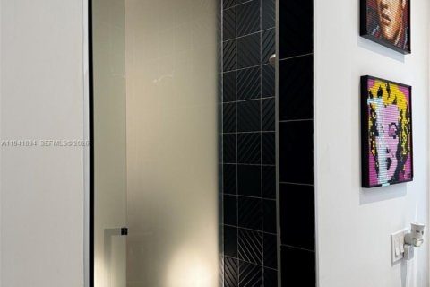 Купить кондоминиум в Майами-Бич, Флорида 1 спальня, 68.56м2, № 1998733 - фото 20