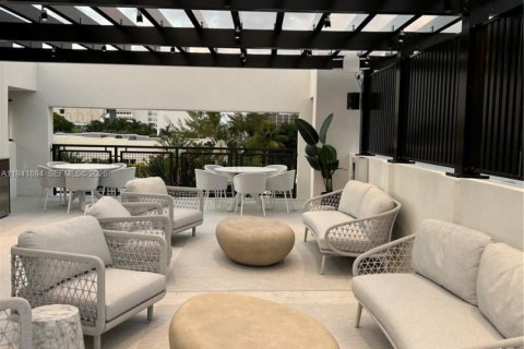 Купить кондоминиум в Майами-Бич, Флорида 1 спальня, 68.56м2, № 1998733 - фото 24