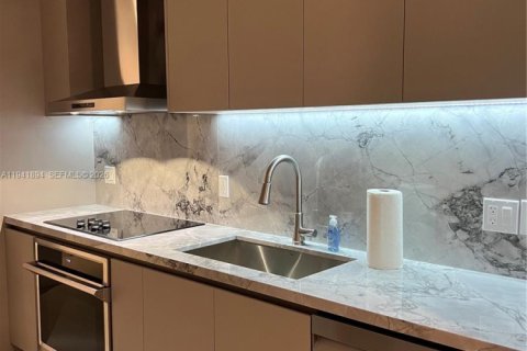 Купить кондоминиум в Майами-Бич, Флорида 1 спальня, 68.56м2, № 1998733 - фото 13