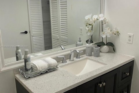 Condominio en venta en Naples, Florida, 2 dormitorios № 1891527 - foto 14