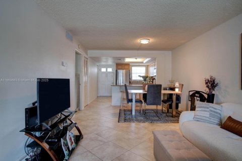 Condominio en venta en Naples, Florida, 2 dormitorios № 1891527 - foto 3