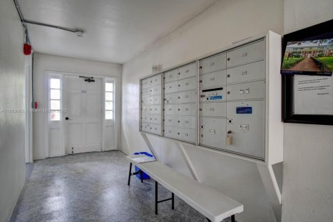 Condominio en venta en Naples, Florida, 2 dormitorios № 1891527 - foto 7