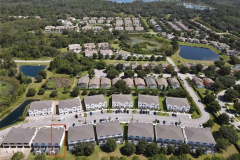 Touwnhouse à vendre à Clermont, Floride: 4 chambres, 174.93 m2 № 554785 - photo 4