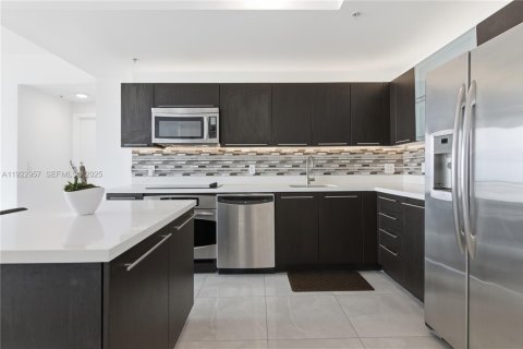 Condominio en venta en Miami, Florida, 2 dormitorios, 100.98 m2 № 1982049 - foto 8