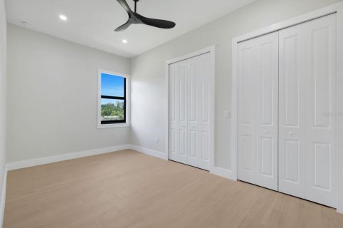 Casa en venta en Port Charlotte, Florida, 4 dormitorios, 211.54 m2 № 2198247 - foto 26