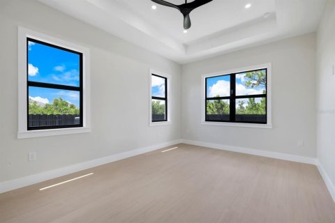 Casa en venta en Port Charlotte, Florida, 4 dormitorios, 211.54 m2 № 2198247 - foto 17