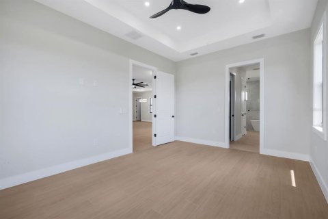 Casa en venta en Port Charlotte, Florida, 4 dormitorios, 211.54 m2 № 2198247 - foto 18