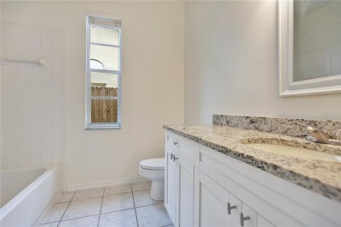 Casa en venta en Tampa, Florida, 4 dormitorios, 202.43 m2 № 2208627 - foto 22