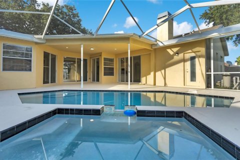 Casa en venta en Tampa, Florida, 4 dormitorios, 202.43 m2 № 2208627 - foto 2