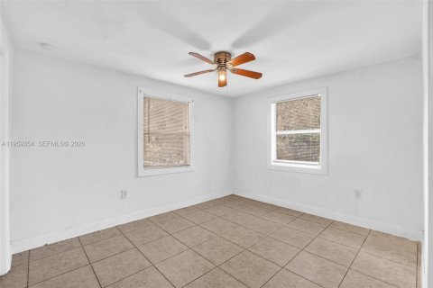 Casa en alquiler en Fort Lauderdale, Florida, 3 dormitorios, 116.31 m2 № 2018141 - foto 18