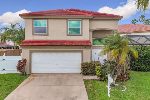 House in Margate, Florida 4 bedrooms, 216.83 sq.m. № 2343842