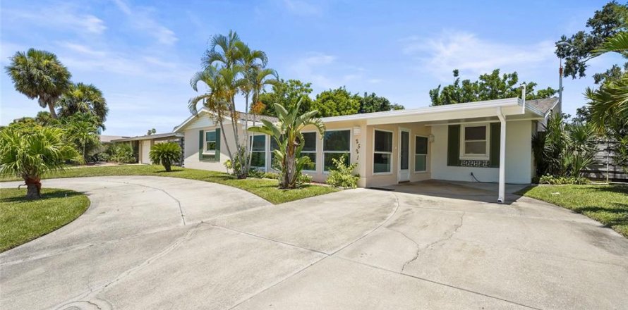 House in Sarasota, Florida 3 bedrooms, 231.05 sq.m. № 1885081