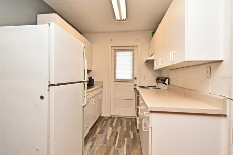 Condominio en venta en Orlando, Florida, 1 dormitorio, 59.83 m2 № 1689966 - foto 11
